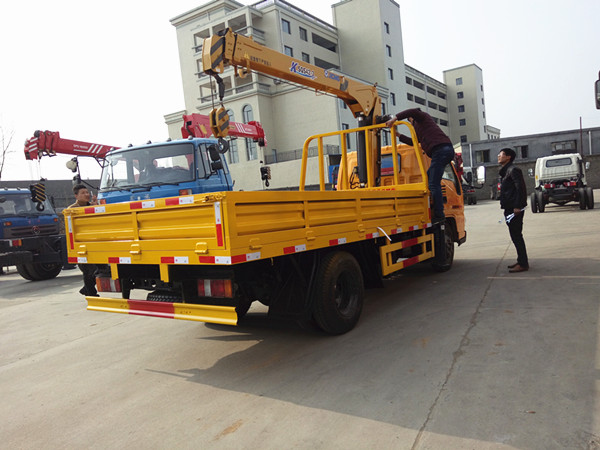 國五江鈴徐工2噸藍牌隨車吊 國五江鈴徐工2噸藍牌隨車吊