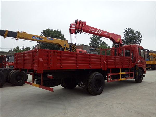 東風單橋三一7噸隨車吊 東風單橋三一7噸隨車吊