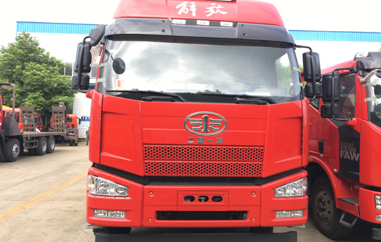 【國(guó)五】解放J6前四后八平板車