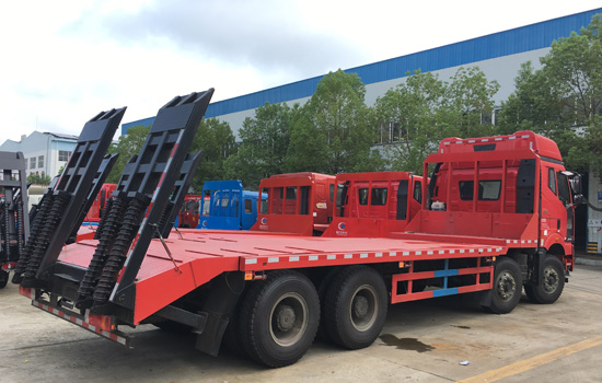 【國(guó)五】解放J6前四后八平板車 【國(guó)五】解放J6前四后八平板車