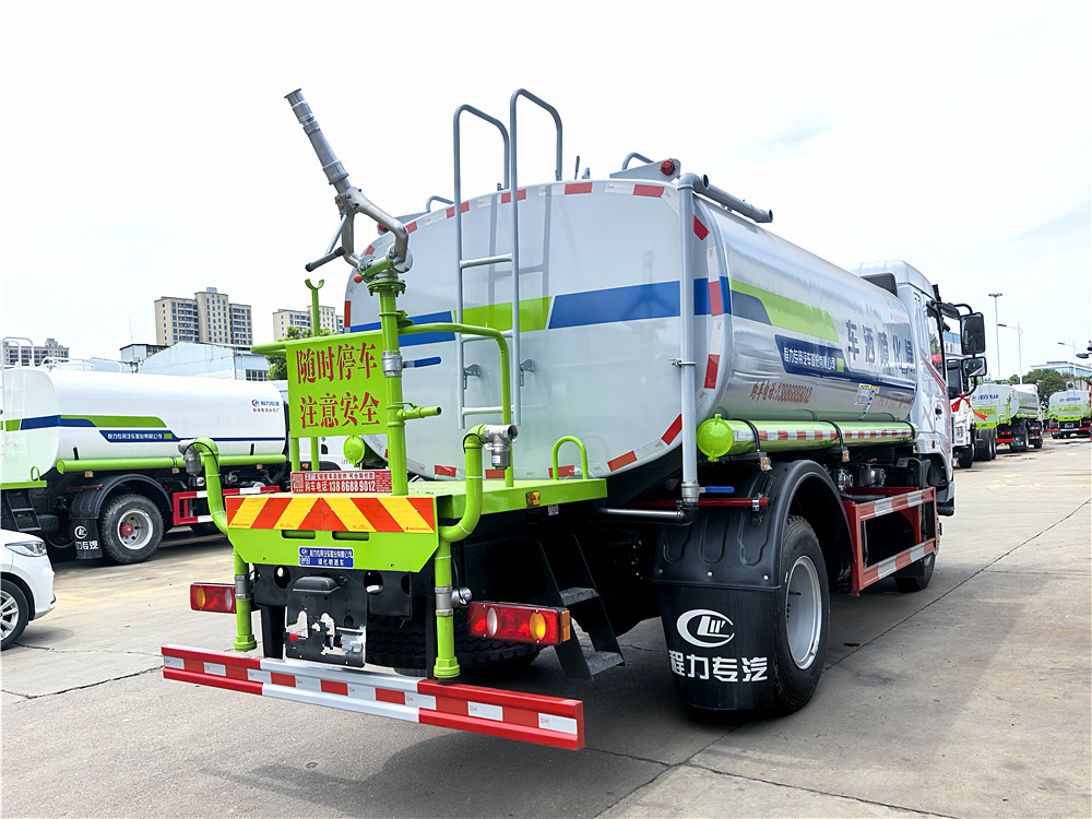 東風天錦灑水車 東風天錦灑水車