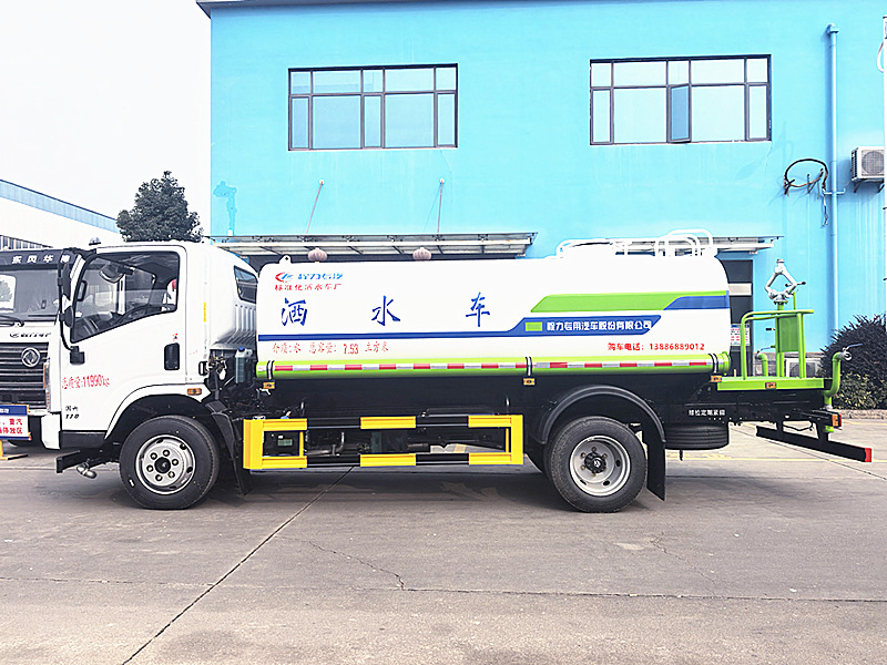 東風華神T1灑水車 東風華神T1灑水車