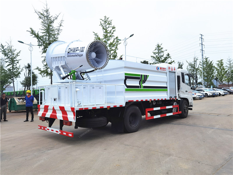 東風(fēng)天錦霧炮抑塵車