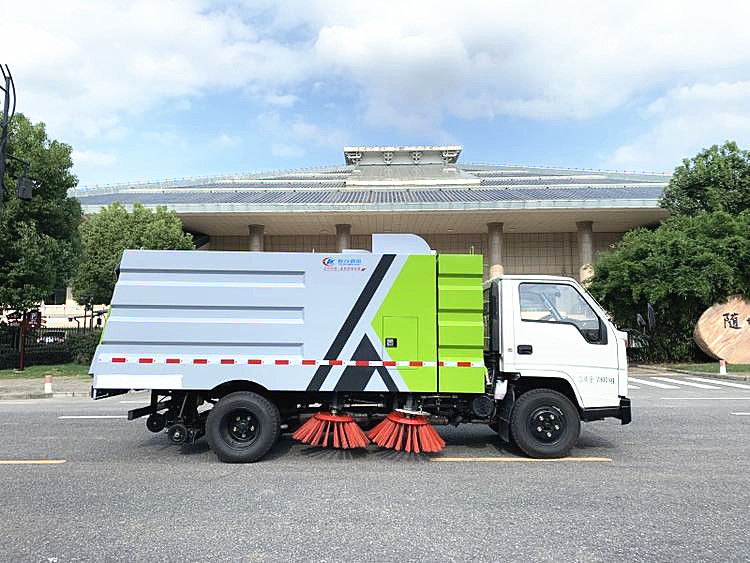 江鈴順達6方掃路車