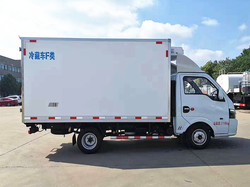 東風途逸國六冷藏車